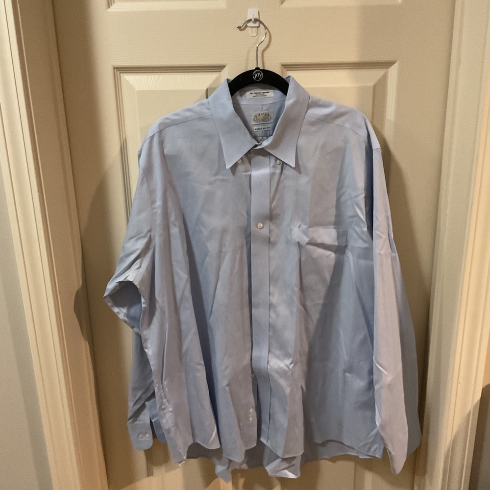EUC Eagle Shirtmakers Light Blue Dress Shirt, Size 18|36/37